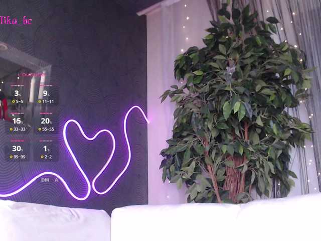 AngelaLovely live cam on BongaCams