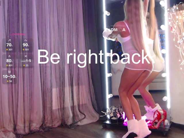 AngelaLovely live cam on BongaCams