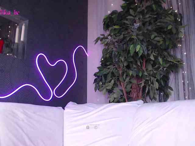 AngelaLovely Sex Cam Show