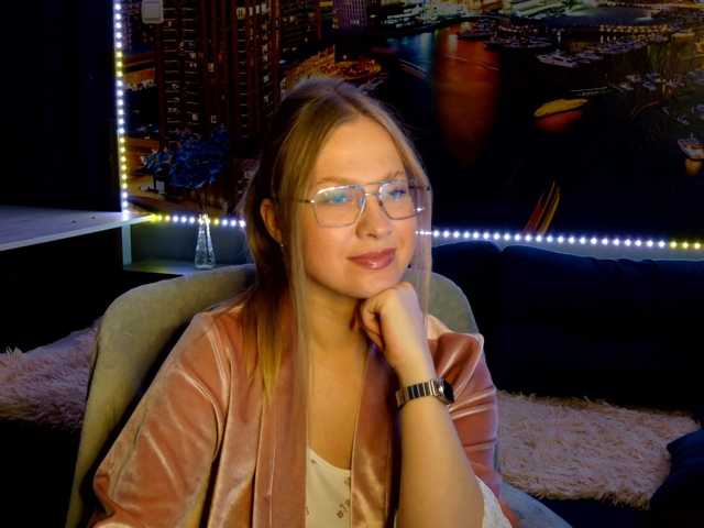 vikascorpik live cam on BongaCams