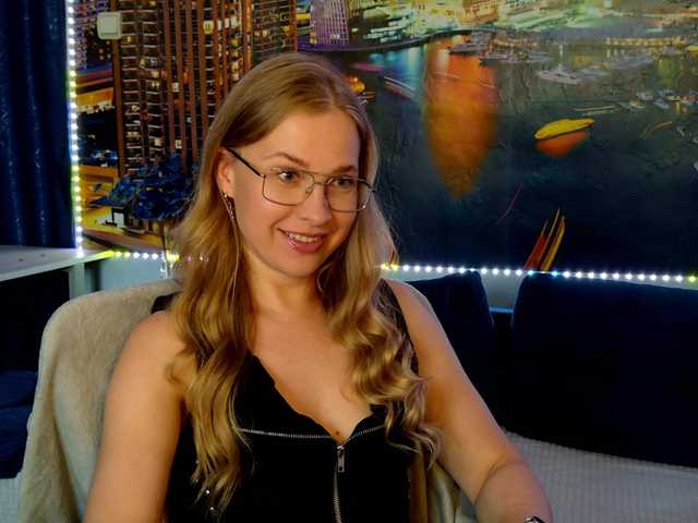 vikascorpik live cam on BongaCams