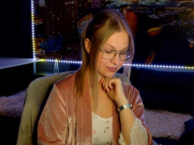 vikascorpik live cam on BongaCams