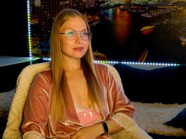 vikascorpik live cam on BongaCams