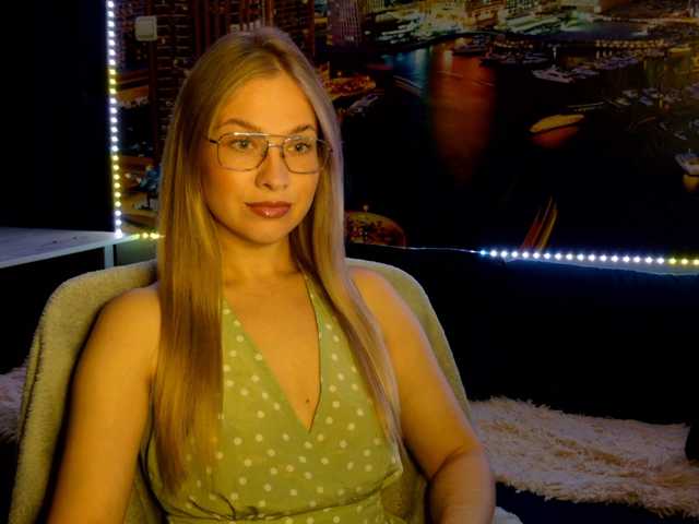 vikascorpik live cam on BongaCams