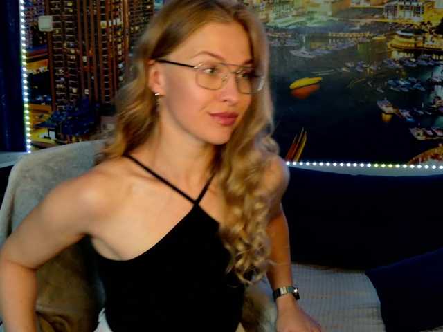 vikascorpik live cam on BongaCams