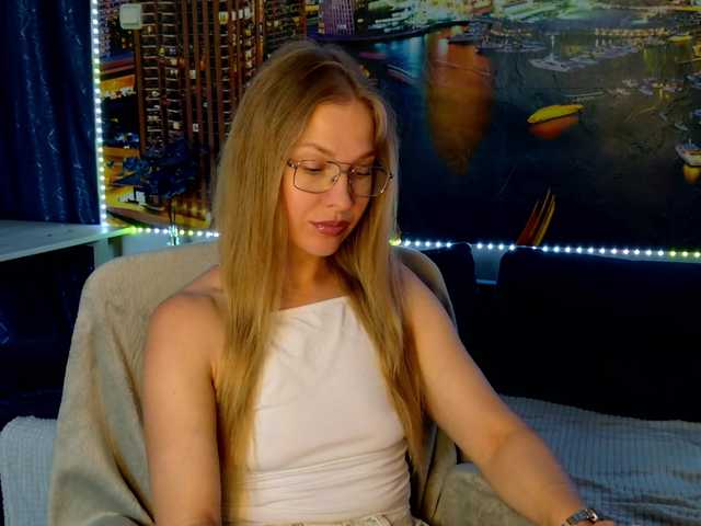vikascorpik live cam on BongaCams