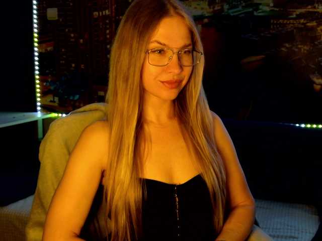 vikascorpik live cam on BongaCams