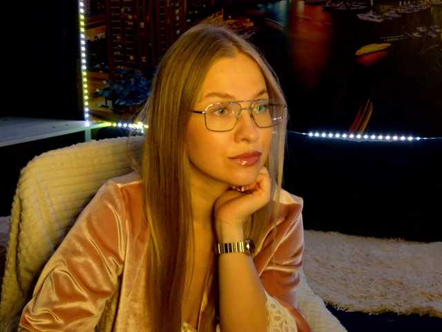 vikascorpik live cam on BongaCams