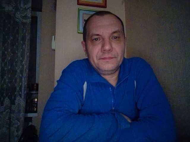 Aksium, 39 y/o - Live Cam on BongaCams