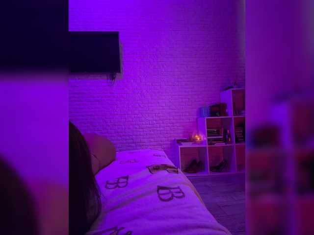 sweetkira25 live webcam show