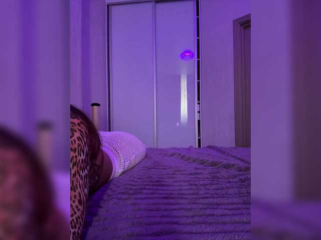 sweetkira25 live cam on BongaCams