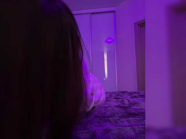 sweetkira25 live cam on BongaCams