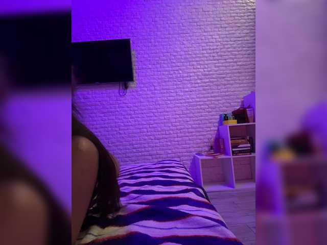 sweetkira25 live cam on BongaCams
