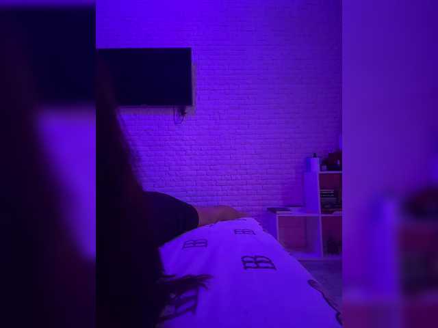 sweetkira25 live cam on BongaCams