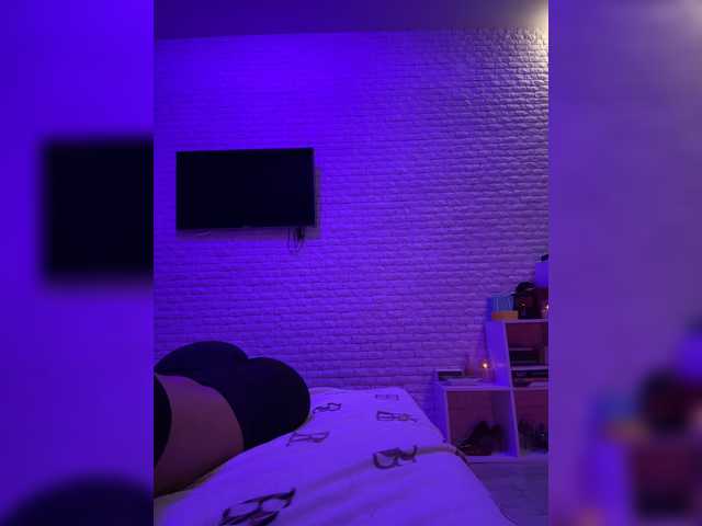 sweetkira25 live cam on BongaCams