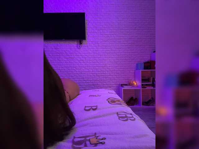 sweetkira25 live webcam show