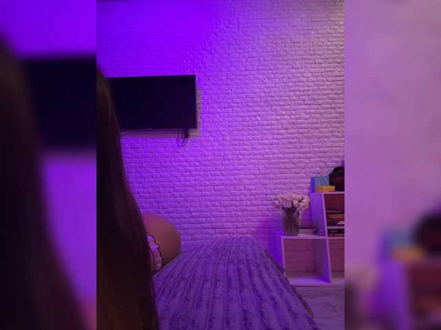 sweetkira25 live cam on BongaCams