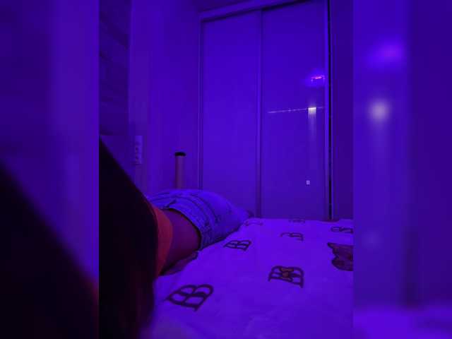 sweetkira25 live cam on BongaCams