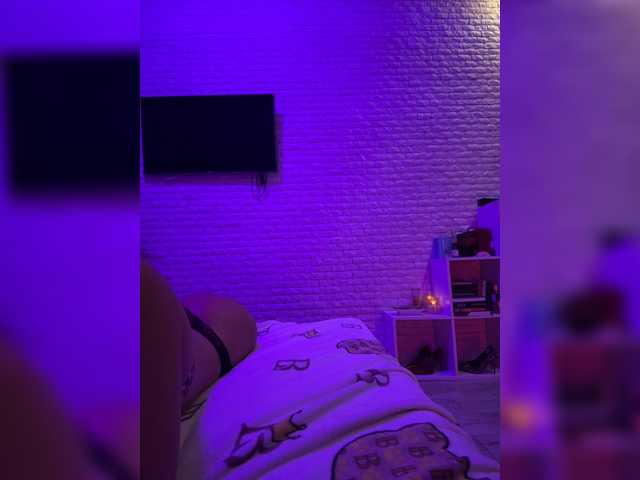 sweetkira25 live webcam show