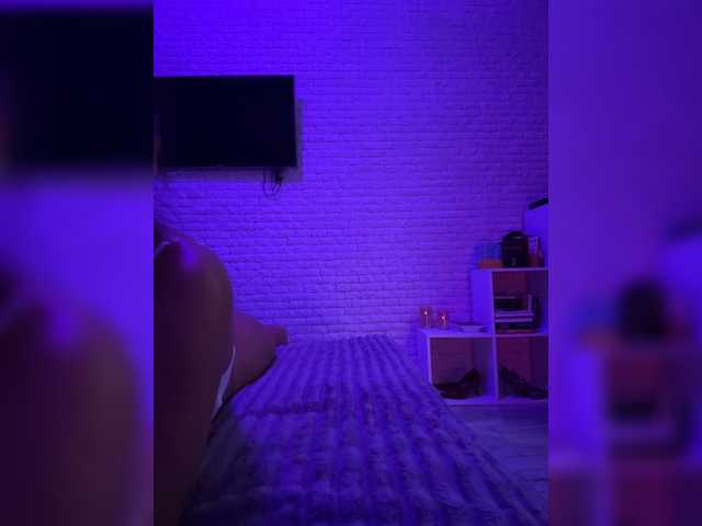 sweetkira25 live cam on BongaCams