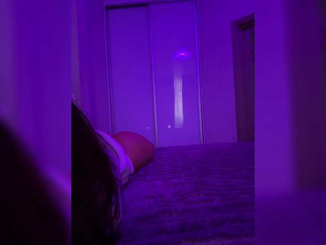 sweetkira25 live cam on BongaCams