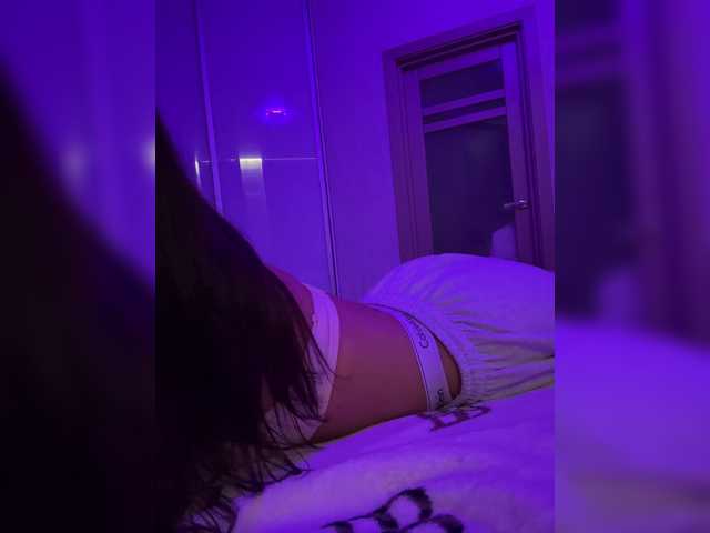 sweetkira25 live cam on BongaCams
