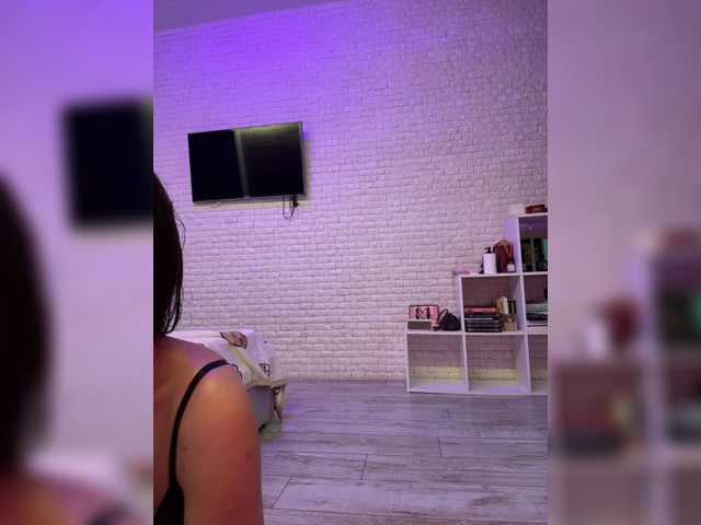 sweetkira25 live cam on BongaCams