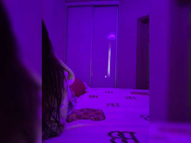 sweetkira25 live cam on BongaCams
