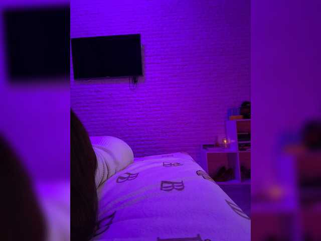 sweetkira25 live webcam show