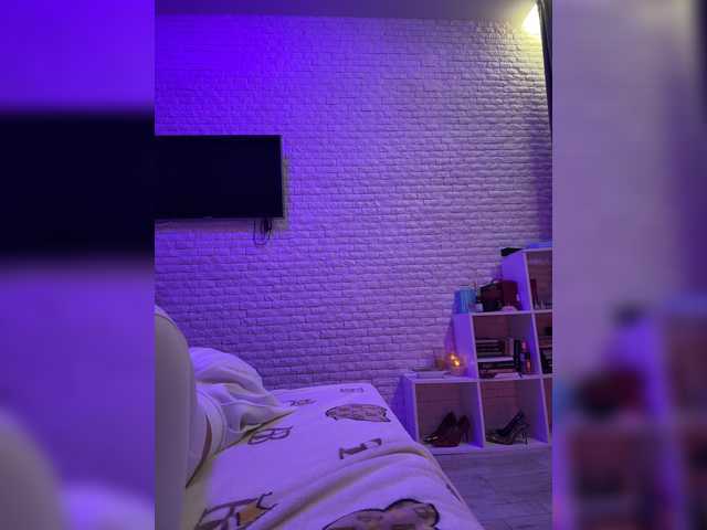 sweetkira25 live webcam show