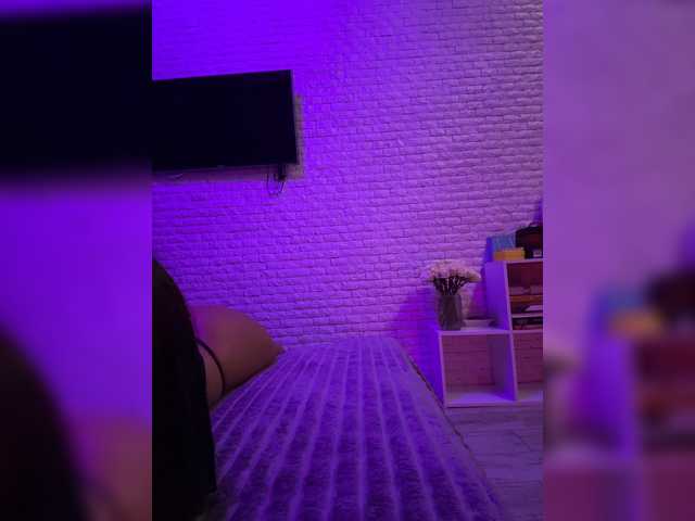 sweetkira25 live cam on BongaCams