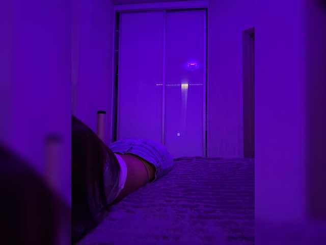 sweetkira25 live cam on BongaCams