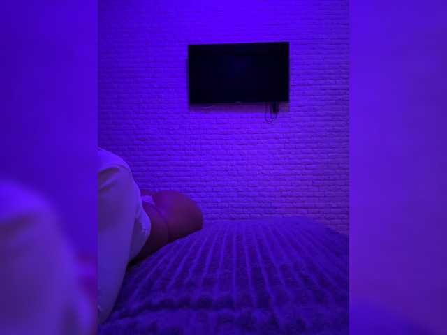 sweetkira25 live cam on BongaCams