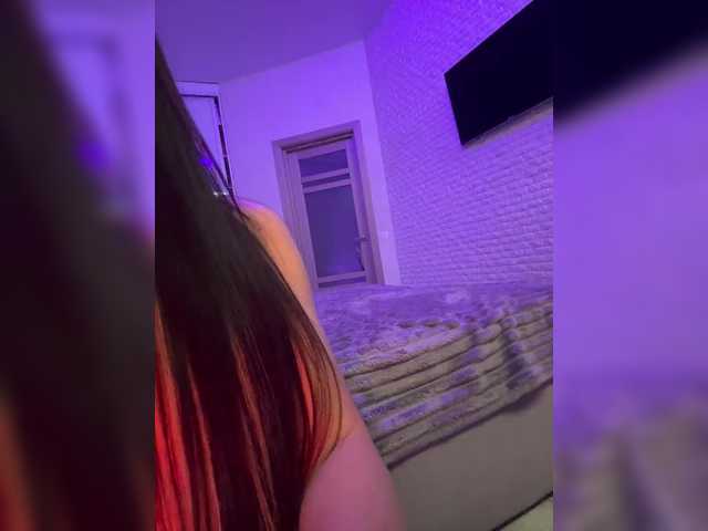 sweetkira25's BongaCams show and profile