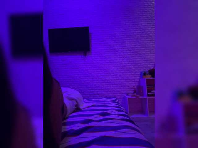 sweetkira25 live cam on BongaCams