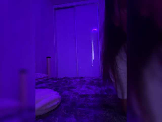 le modèle grkvs est en webcam porno dans un show sur le site bongacams, il possède les tags suivants: White/Caucasian,Brunette,Shaved