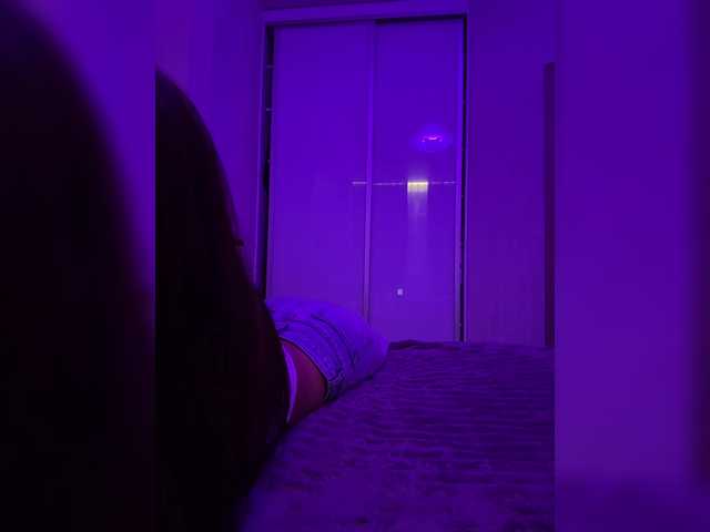 sweetkira25 live cam on BongaCams