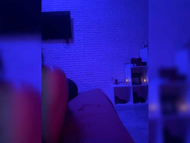 sweetkira25 live sex show