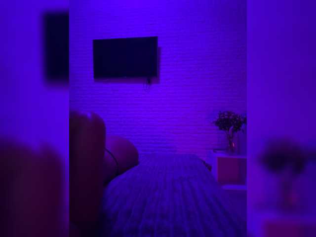 sweetkira25 live cam on BongaCams