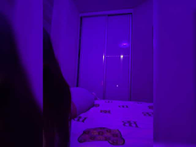 sweetkira25 live cam on BongaCams