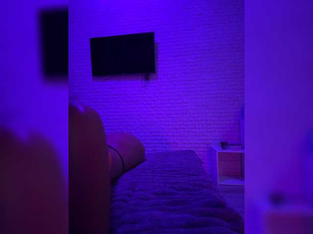 sweetkira25 live cam on UnifiedCams