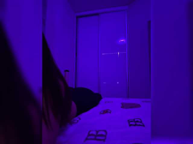 sweetkira25 live cam on BongaCams