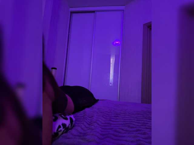 sweetkira25 live cam on BongaCams