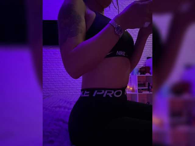 sweetkira25 live sex show