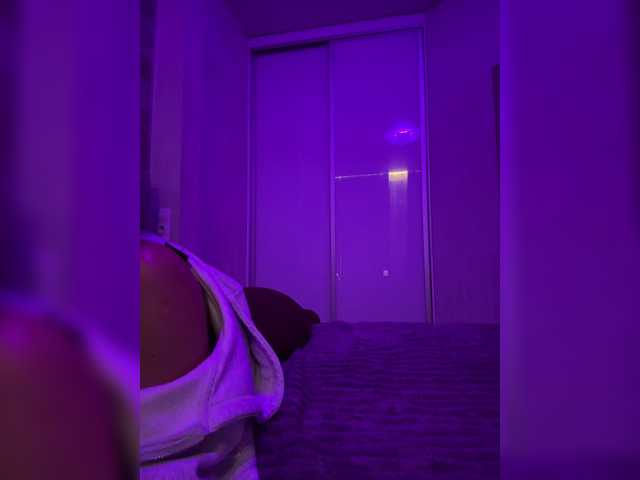 sweetkira25 live cam on BongaCams