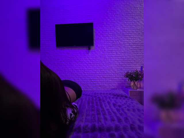 sweetkira25 live cam on BongaCams