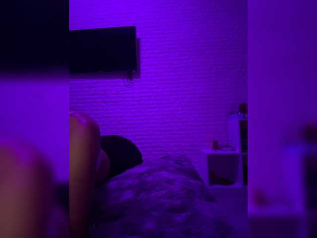 sweetkira25 live sex show