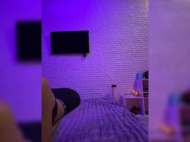 sweetkira25 live cam on BongaCams