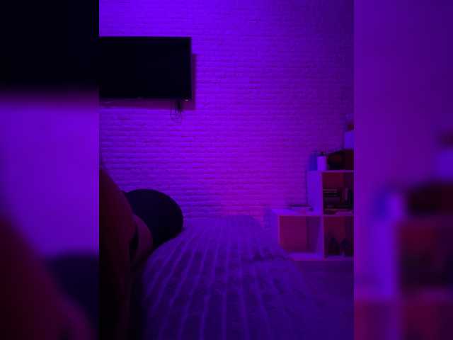 sweetkira25 live sex show