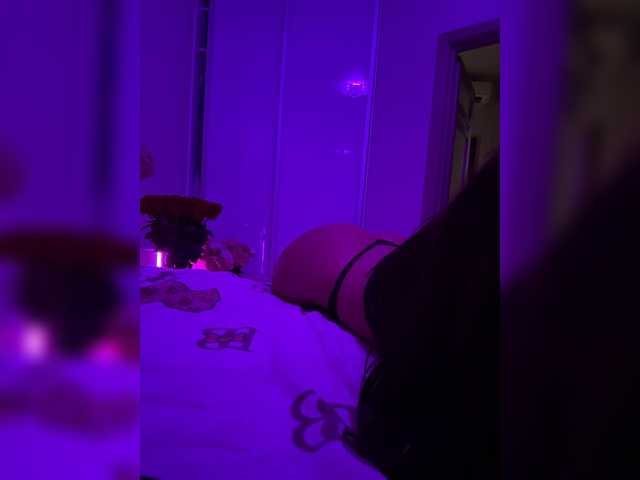 sweetkira25 live cam on BongaCams